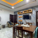 1st Building 2 Beds House